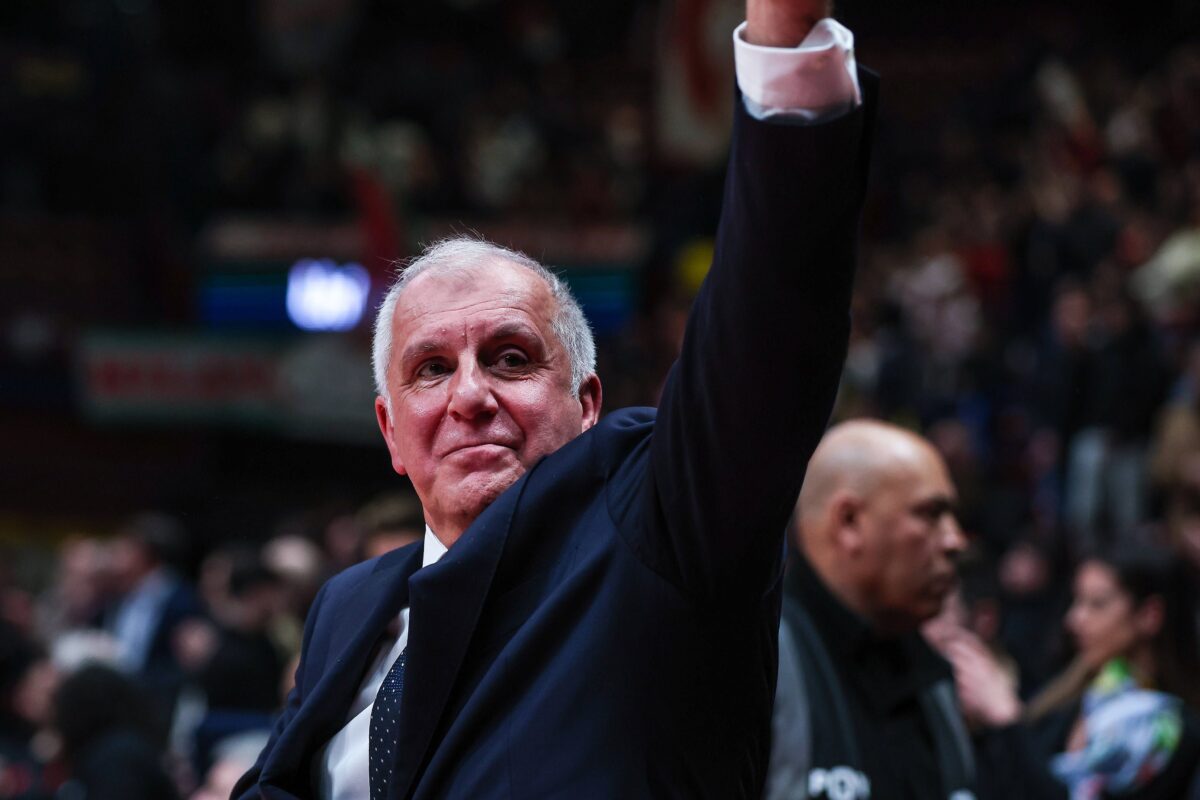 Οπαδός της Παρτιζάν διένυσε 250 χιλιόμετρα για να δώσει στον Ομπράντοβιτς ένα ξεχωριστό δώρο (vid)