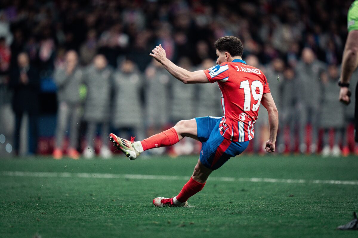 Η εκτέλεση πέναλτι του Χουλιάν Άλβαρες