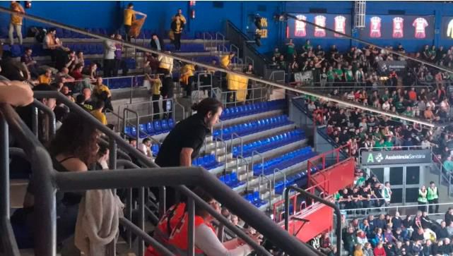 Γιατί αποχώρησαν οι οργανωμένοι της Μπαρτσελόνα από το γήπεδο με την Ζάλγκιρις!