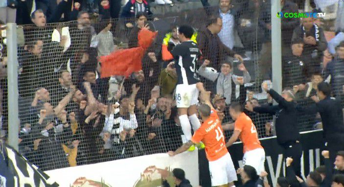 Συγκινητικές στιγμές στο Γεντί Κουλέ: Έξαλλοι πανηγυρισμοί παικτών και οπαδών του ΟΦΗ με την πρόκριση στον τελικό (vid)