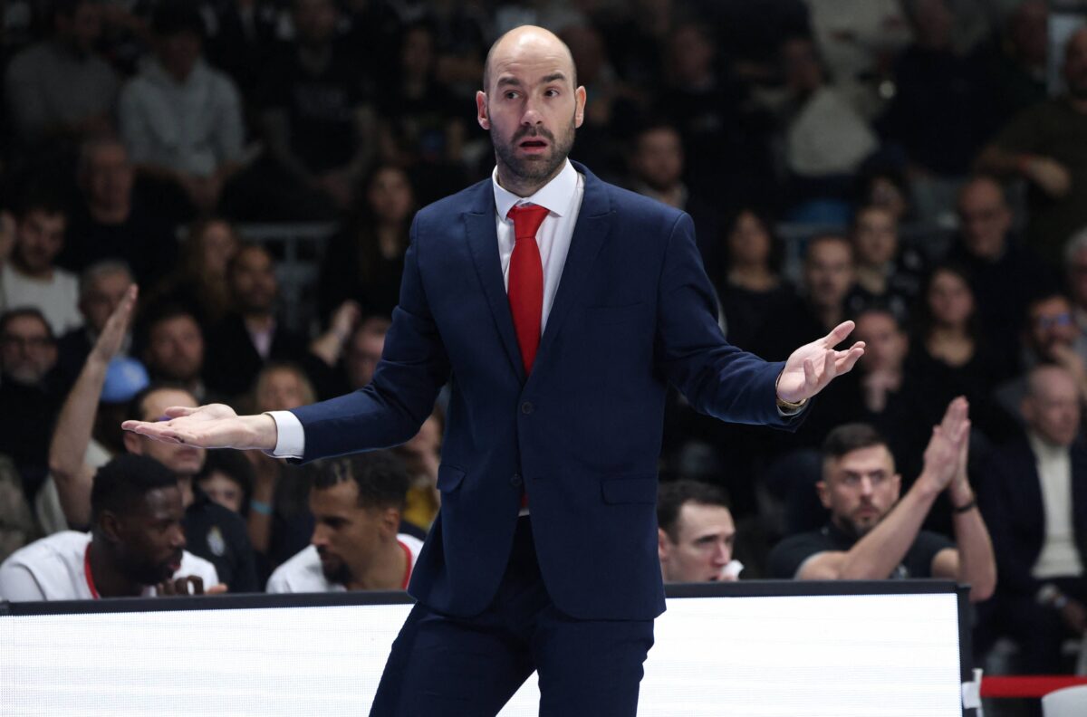 Σε Game 4 Μπαρτσελόνα και Μονακό: 100άρα για τους Καταλανούς – Απελπιστικά μόνος πάλευε ο Μάικ Τζέιμς