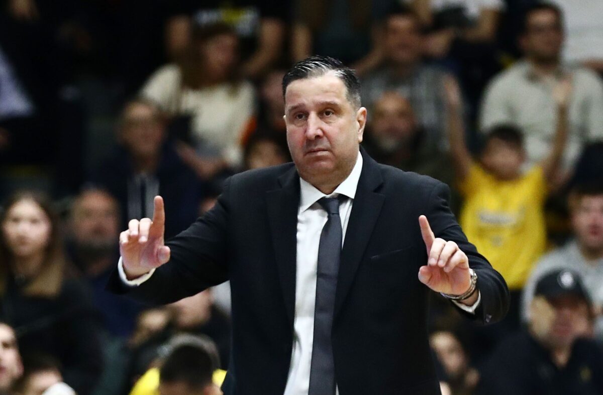 Στην πόρτα της εξόδου από το Μαρούσι ο Τακιανός – Ποιος θα είναι ο αντικαταστάτης του