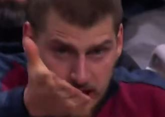 Ο Γιόκιτς έβλεπε την ομάδα του να χάνει και τα «έχασε» – Η αντίδραση του που έγινε viral (vid)