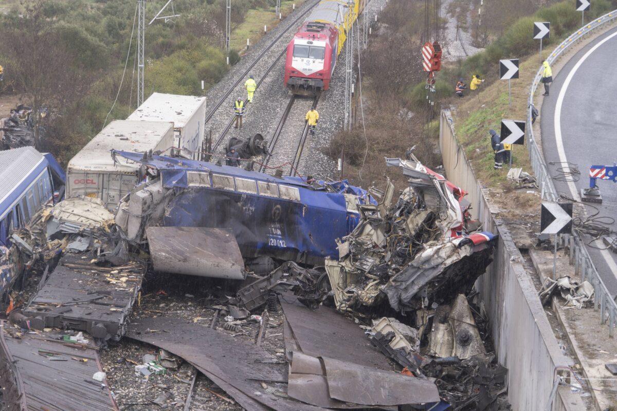 Τέμπη: Βρέθηκε στο Κουλούρι το μαύρο κουτί της εμπορικής αμαξοστοιχίας – Ήταν εκτός λειτουργίας από το 2018