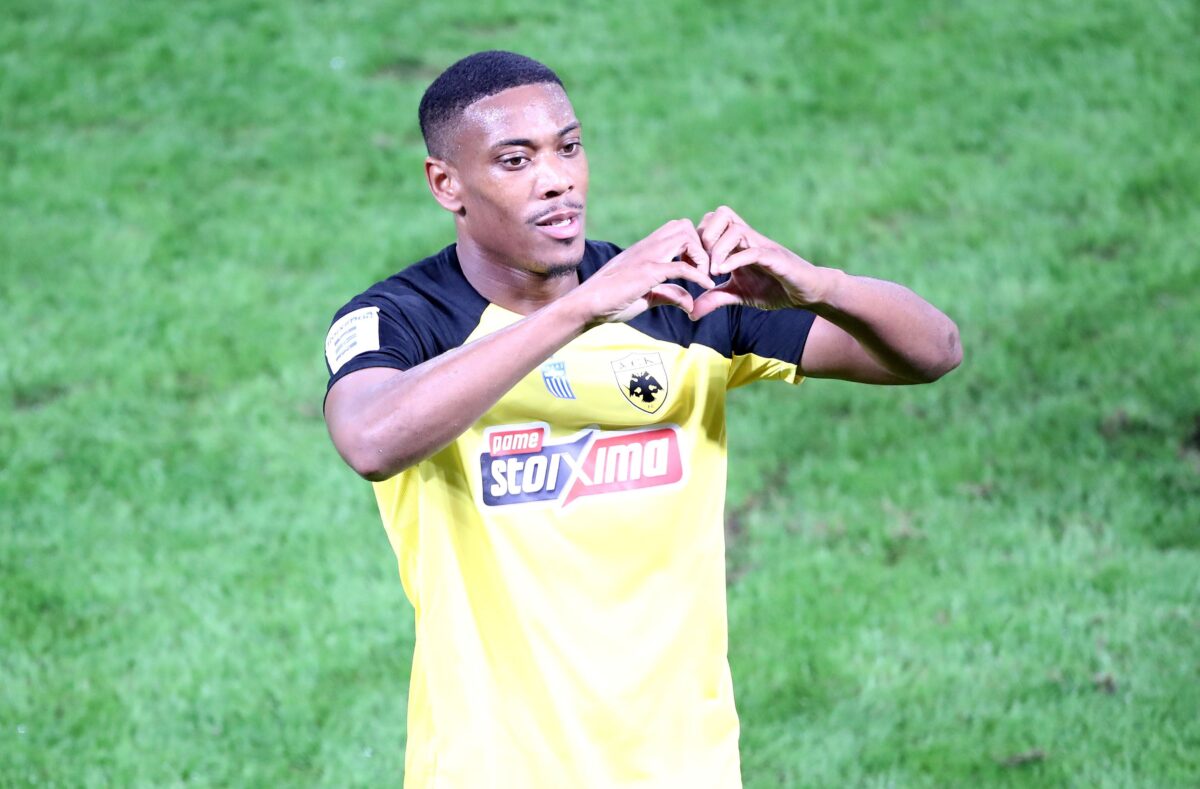 Ο ποιοτικός Μαρσιάλ δεν πρωταγωνίστησε στα ντέρμπι, αλλά έχει συμβόλαιο