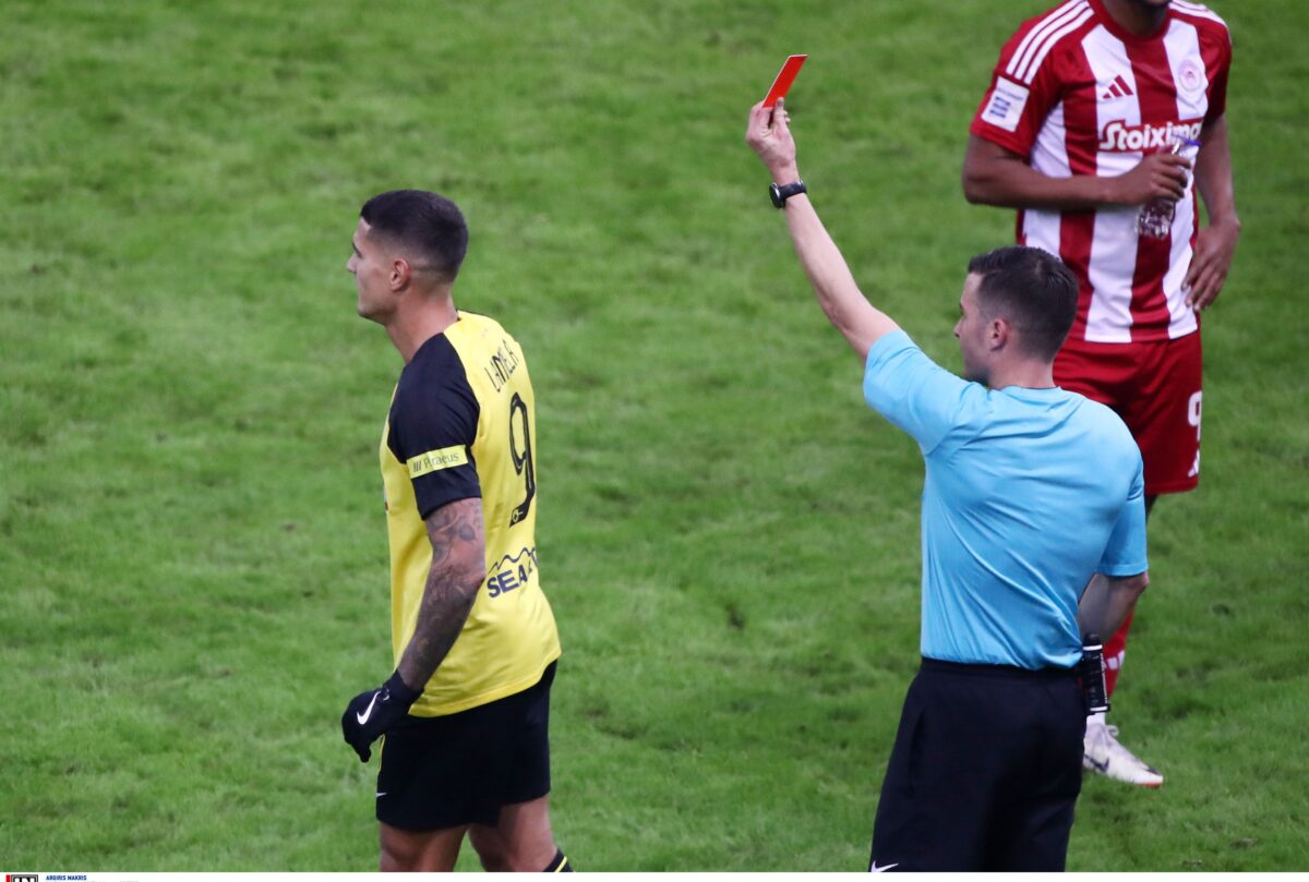 Ασύλληπτος ο αριθμός παικτών της ΑΕΚ, που έχουν χάσει τουλάχιστον ένα ματς λόγω καρτών