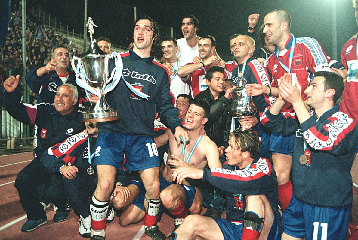 Μεγάλες εκπλήξεις του Ελληνικού ποδοσφαίρου: Όταν ο Πανιώνιος, υπέταξε τον Παναθηναϊκό και στέφθηκε κυπελλούχος Ελλάδας!