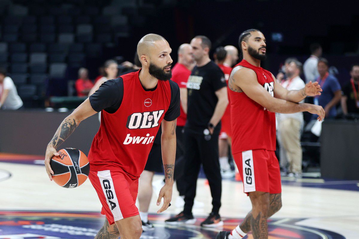 Το Sportal στο Άμπου Ντάμπι: Οι επιλογές του Μπαρτζώκα και η… αύρα επιτυχίας (vid)