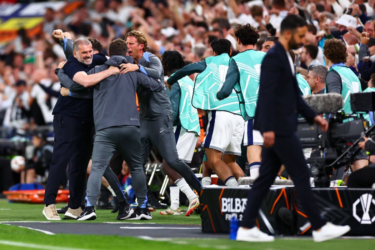 Έγραψε ιστορία ο Ποστέκογλου, έγινε ο πρώτος Έλληνας προπονητής με ευρωπαϊκό τίτλο!