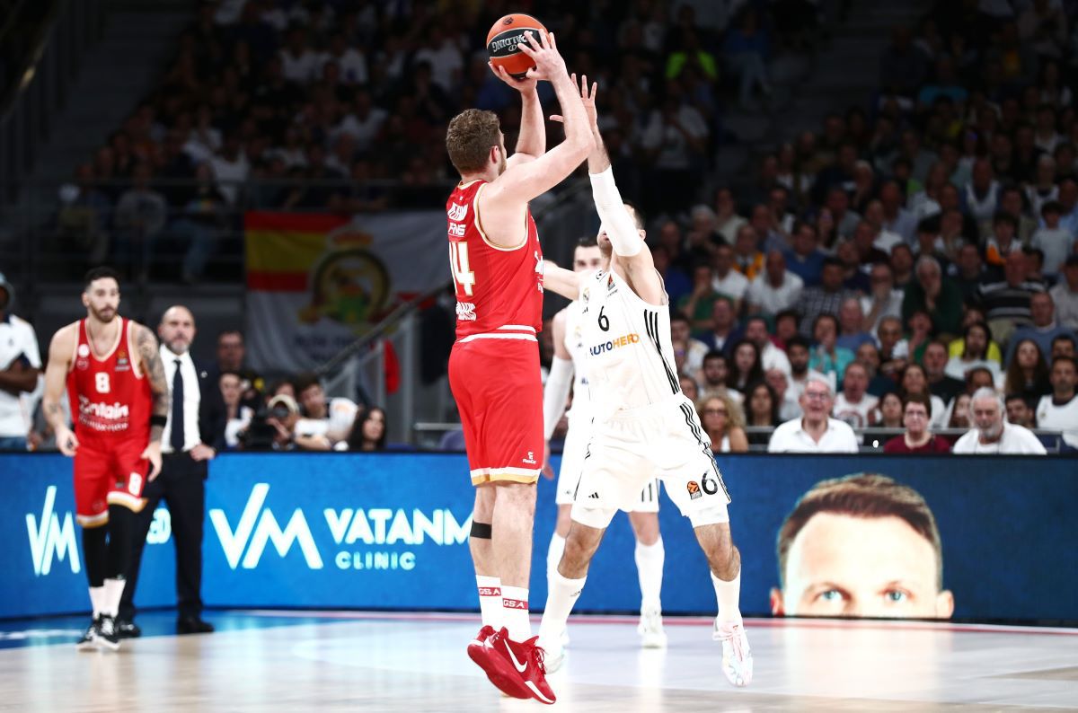 Ο Βεζένκοφ στο σουτ της ζωής του από τα 8,5 μέτρα μαρκαρισμένος που… πάγωσε τη Μαδρίτη (video)