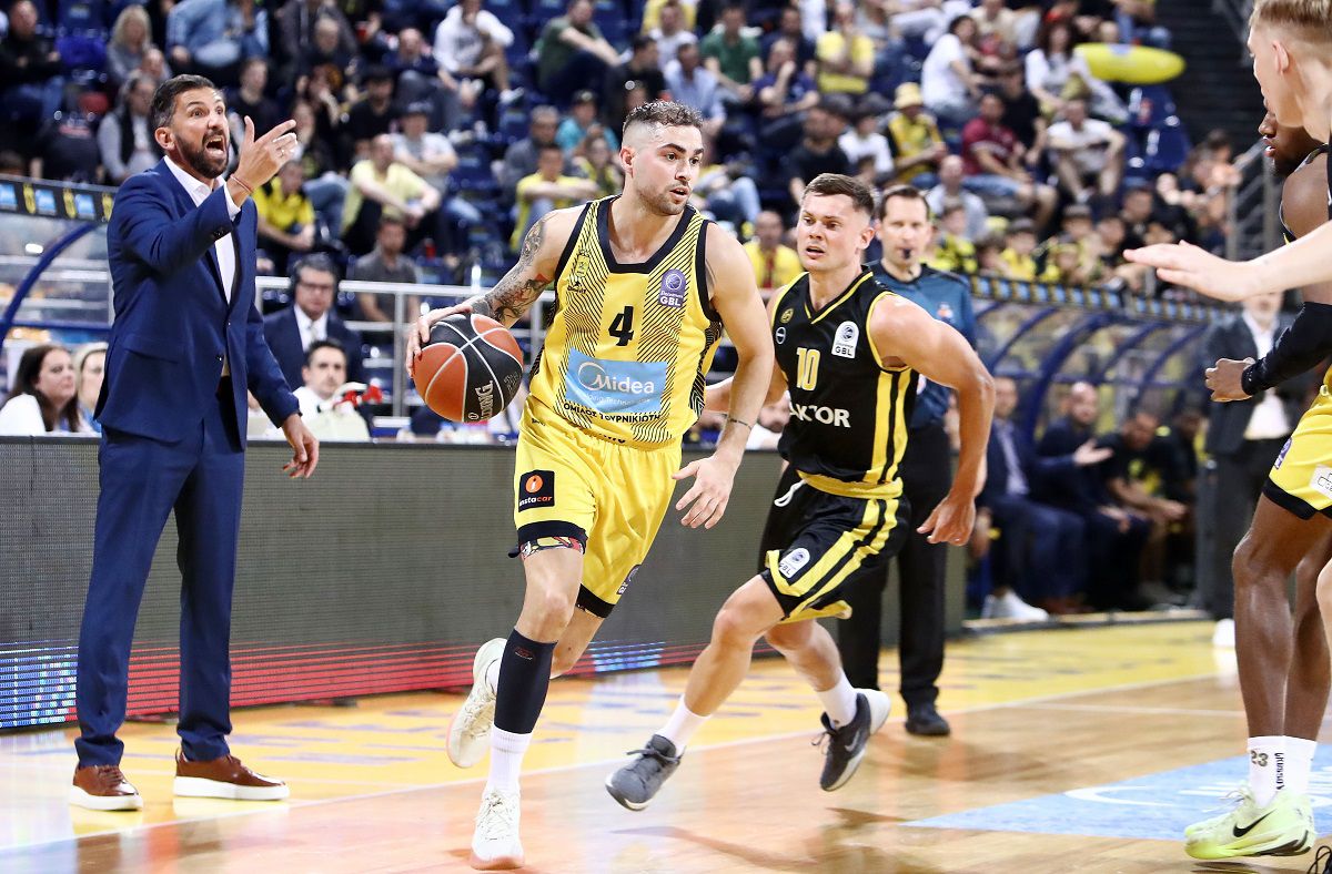 Ο Βασίλης Τολιόπουλος ήταν εκπληκτικός με το Μαρούσι στο τελευταίο παιχνίδι της σεζόν