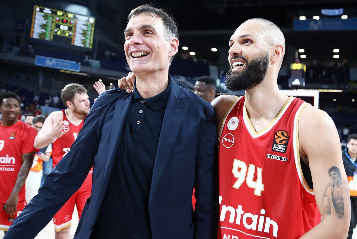 Ο Γιώργος Μπαρτζώκας θα αποφασίσει για το μέλλον του