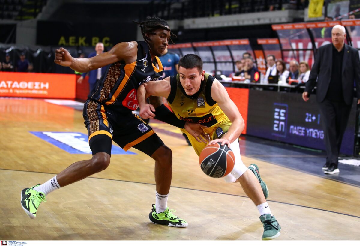 Η ΑΕΚ Betsson «δένει» τον Φλιώνη με επέκταση συμβολαίου!