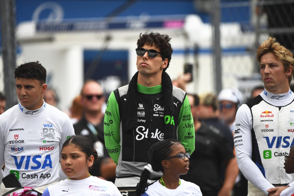 Η μητέρα οδηγού της Formula 1 θα διαπραγματευτεί το νέο του συμβόλαιο