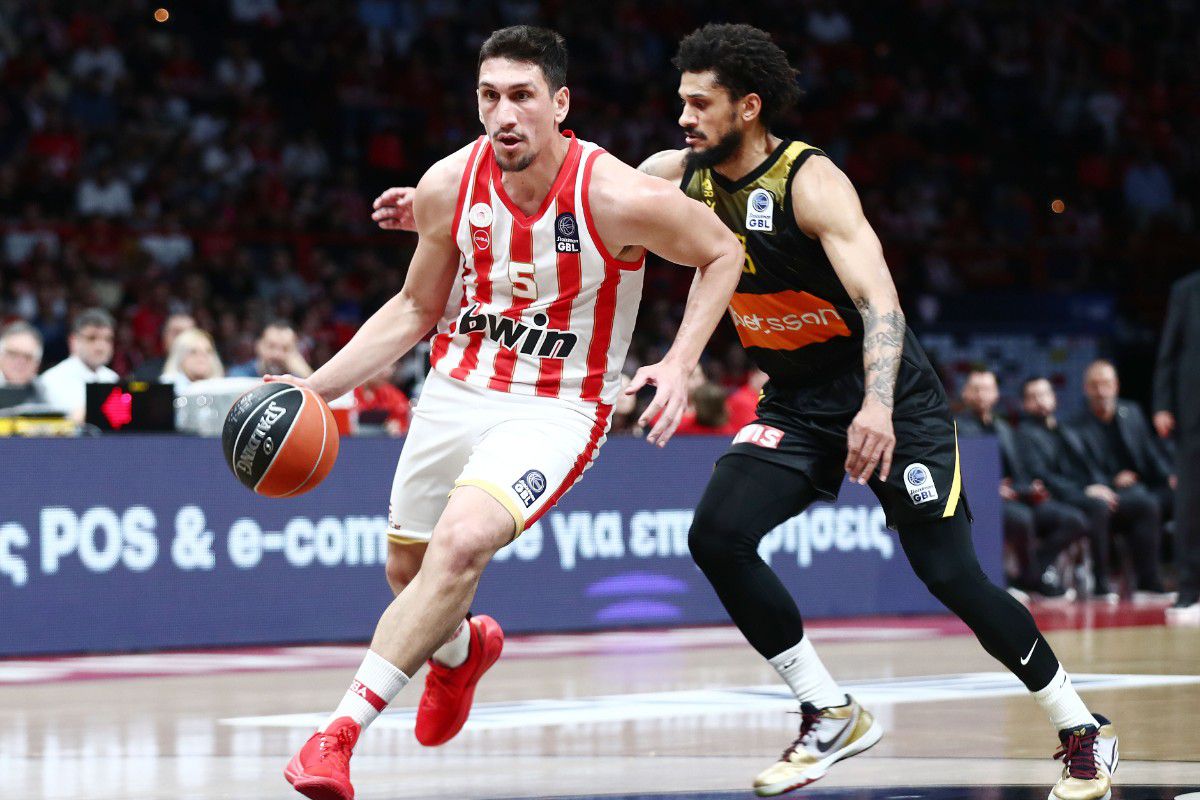 Λαρεντζάκης: «Ξέραμε ότι η ΑΕΚ θα έρθει να κερδίσει – Στο τέλος η επιλογή ήταν να κάνουμε φάουλ»