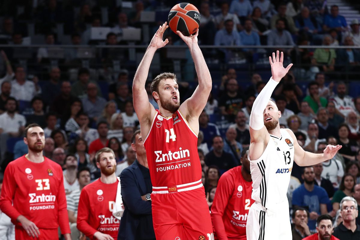 Ολυμπιακός: Ο Βεζένκοφ θυμήθηκε το μεγάλο τρίποντο στο Game 4 στη Ρεάλ (vid)