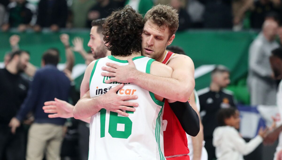 Νικητής ο Βεζένκοφ στη «μάχη» με τον Όσμαν: ΜVP των playoffs της Euroleague ο άσος του Ολυμπιακού!