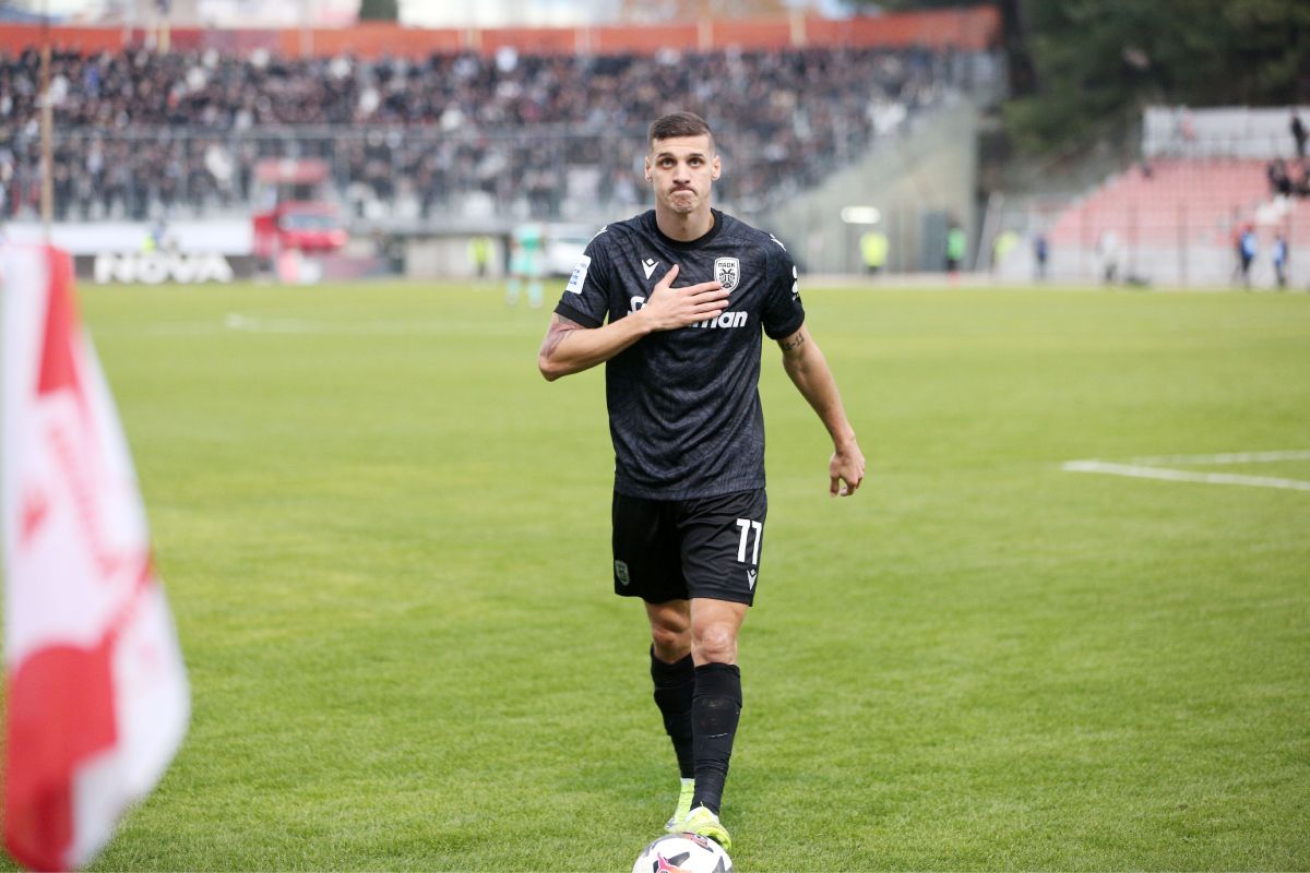 Ντεσπόντοφ με τη φανέλα του ΠΑΟΚ