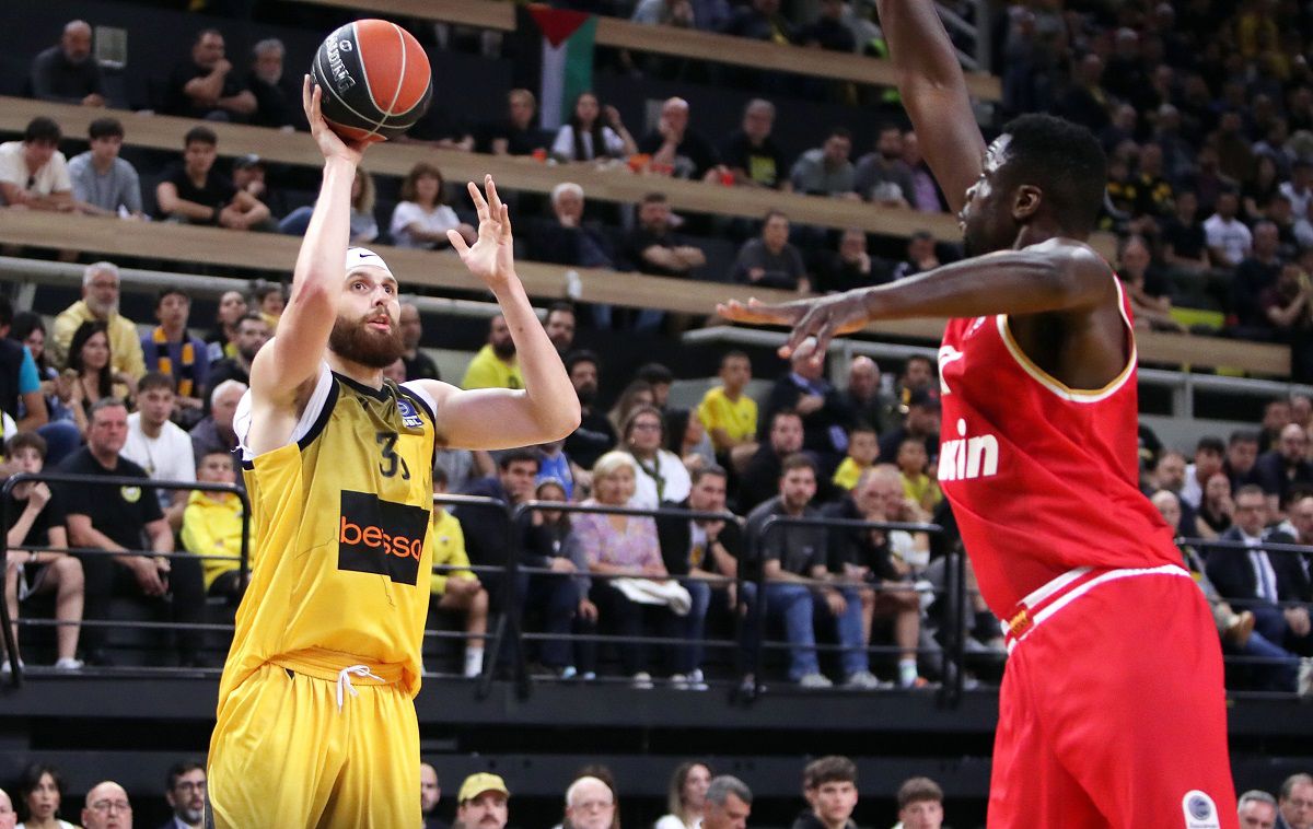 Ο Γκραντ Γκόλντεν από την ΑΕΚ πήγε στην Μανρέσα