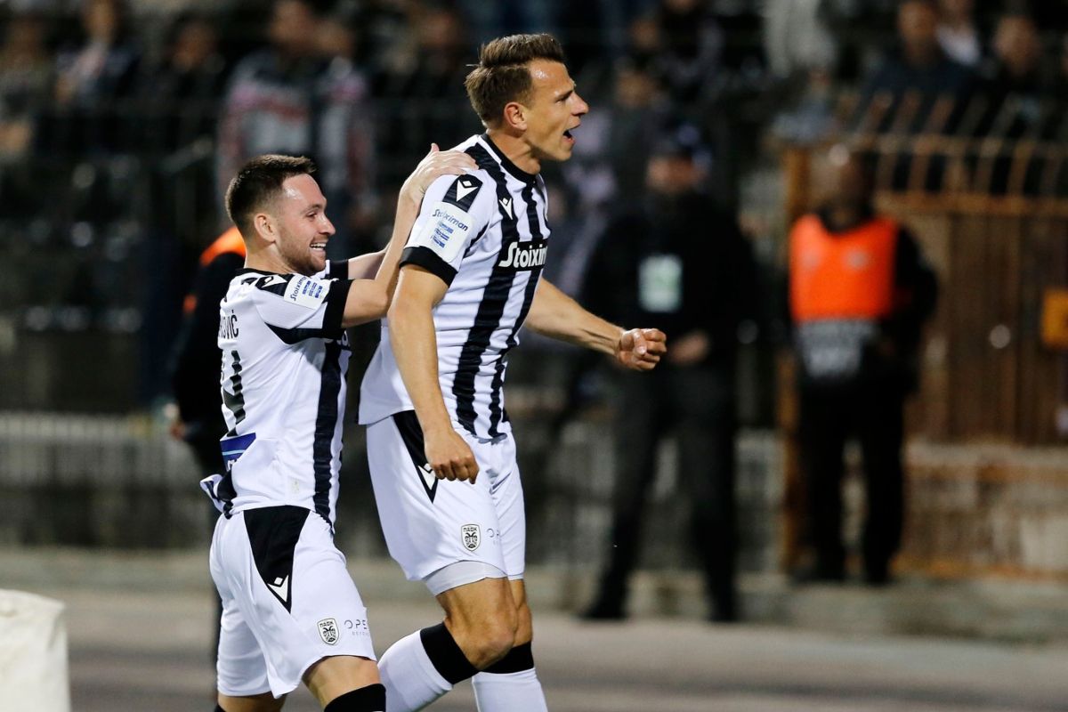 Σβαμπ με τη φανέλα του ΠΑΟΚ