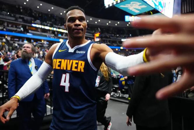 O Ράσελ Ουέστμπρουκ το ανακοίνωσε μέσω Instagram: «Είμαι καθ΄οδόν»