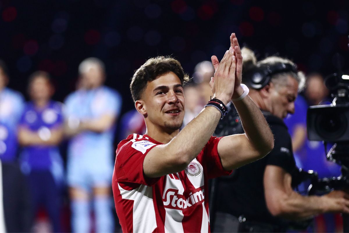 Μπάμπης Κωστούλας