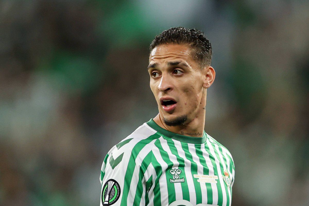 «Η Κόμο στο κόλπο της απόκτησης του Άντονι»