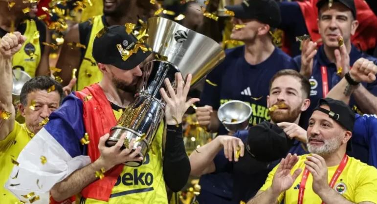 Ο Χέιζ αποχαιρέτησε δημόσια τον Γκούντουριτς και έστειλε μήνυμα στον Μεσίνα (pic)