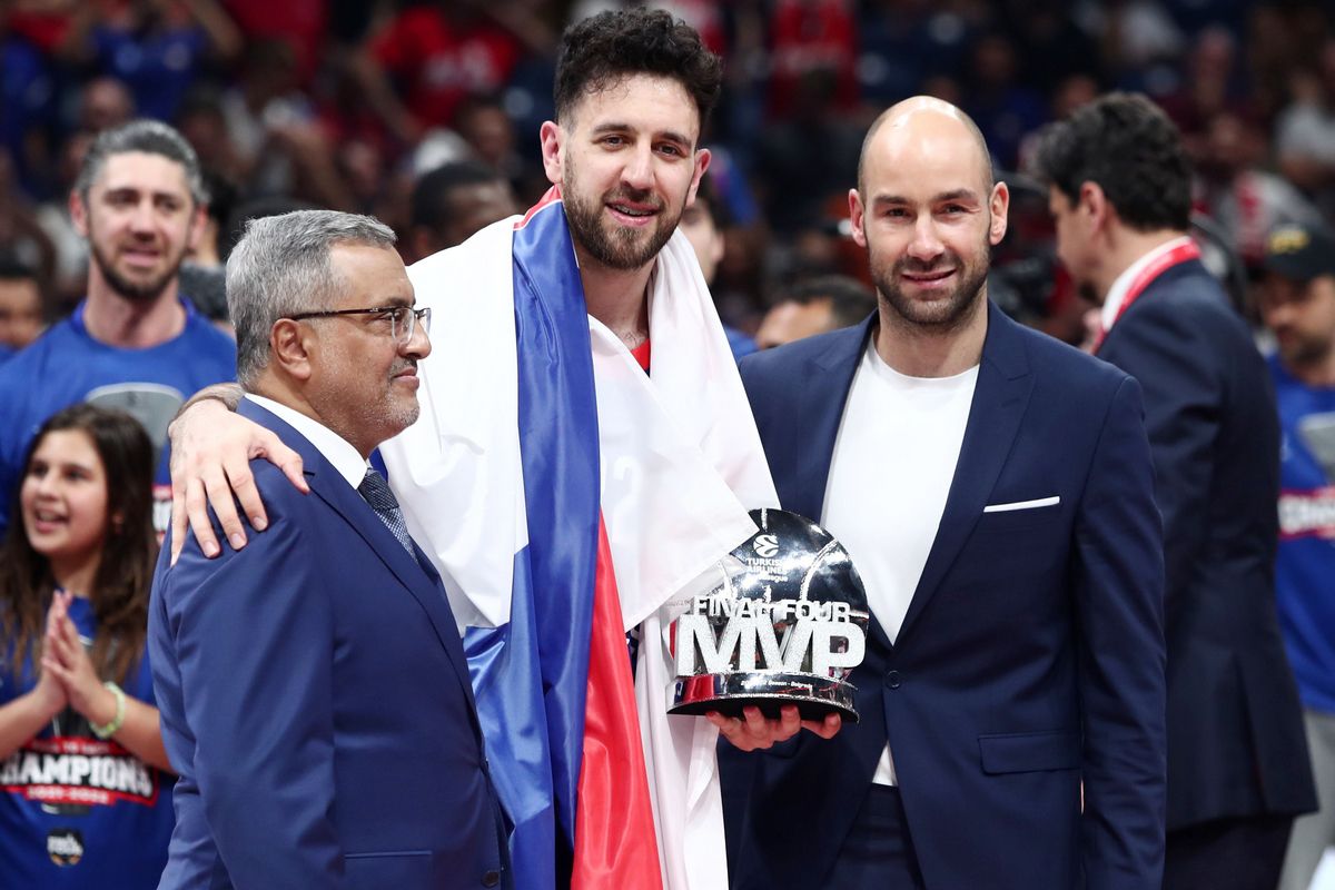 Ολυμπιακός: Ο πρωτοκλασάτος γκαρντ, ο Μίτσιτς και ο Τζέιμς