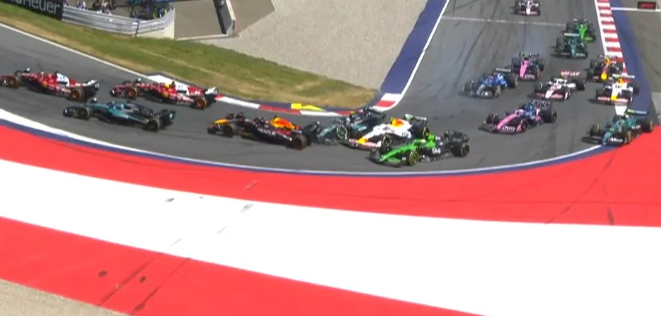 Εγκατάλειψη για τον Φερστάπεν στο GP της Αυστρίας – Ο Αντονέλι έπεσε πάνω του (vid)