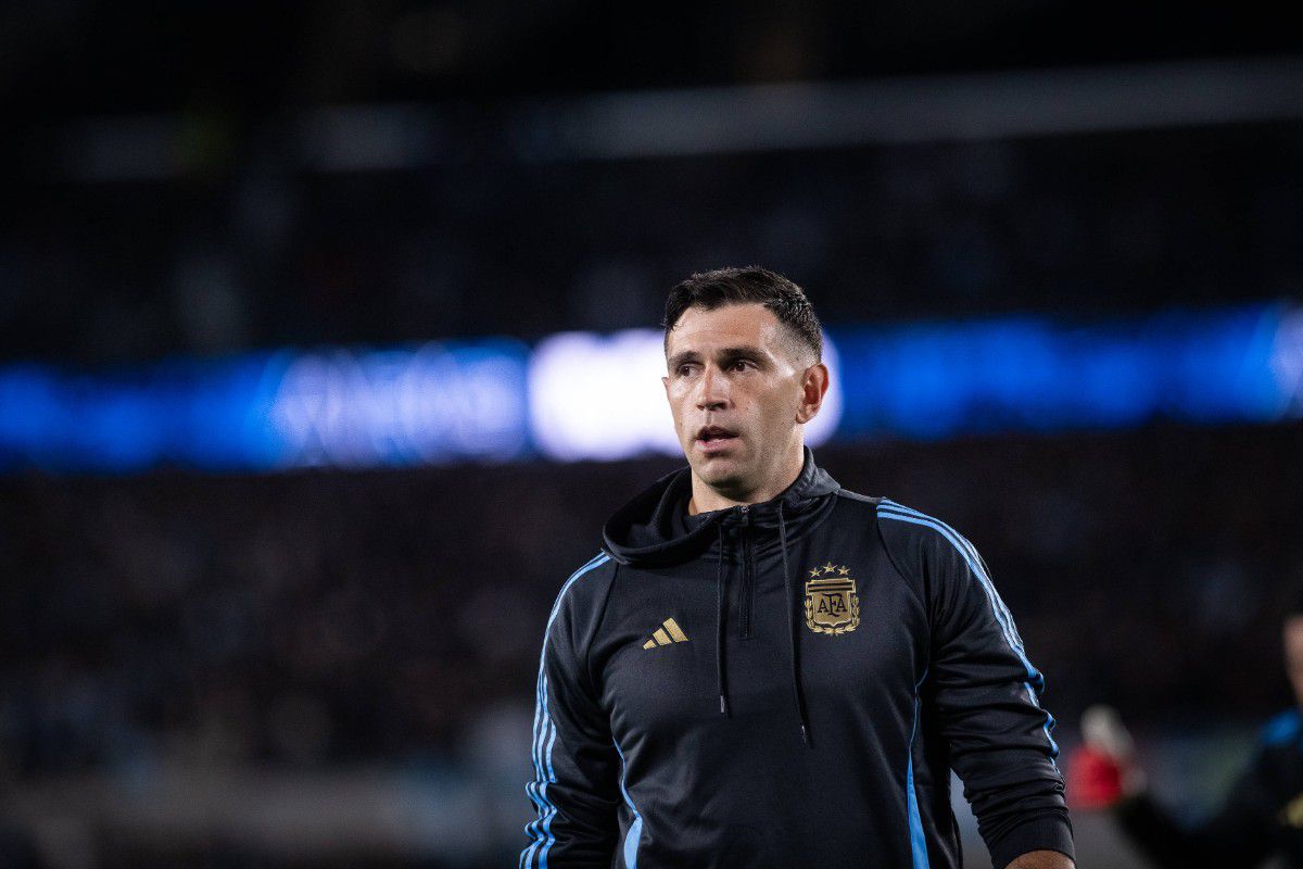 «Ο Εμιλιάνο Μαρτίνες πιέζει για μεταγραφή στη Μάντσεστερ Γιουνάιτεντ»