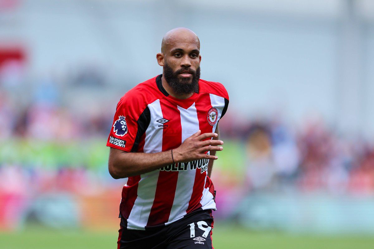 Η Μάντσεστερ Γιουνάιτεντ αύξησε την προσφορά της για τον Εμπεμό