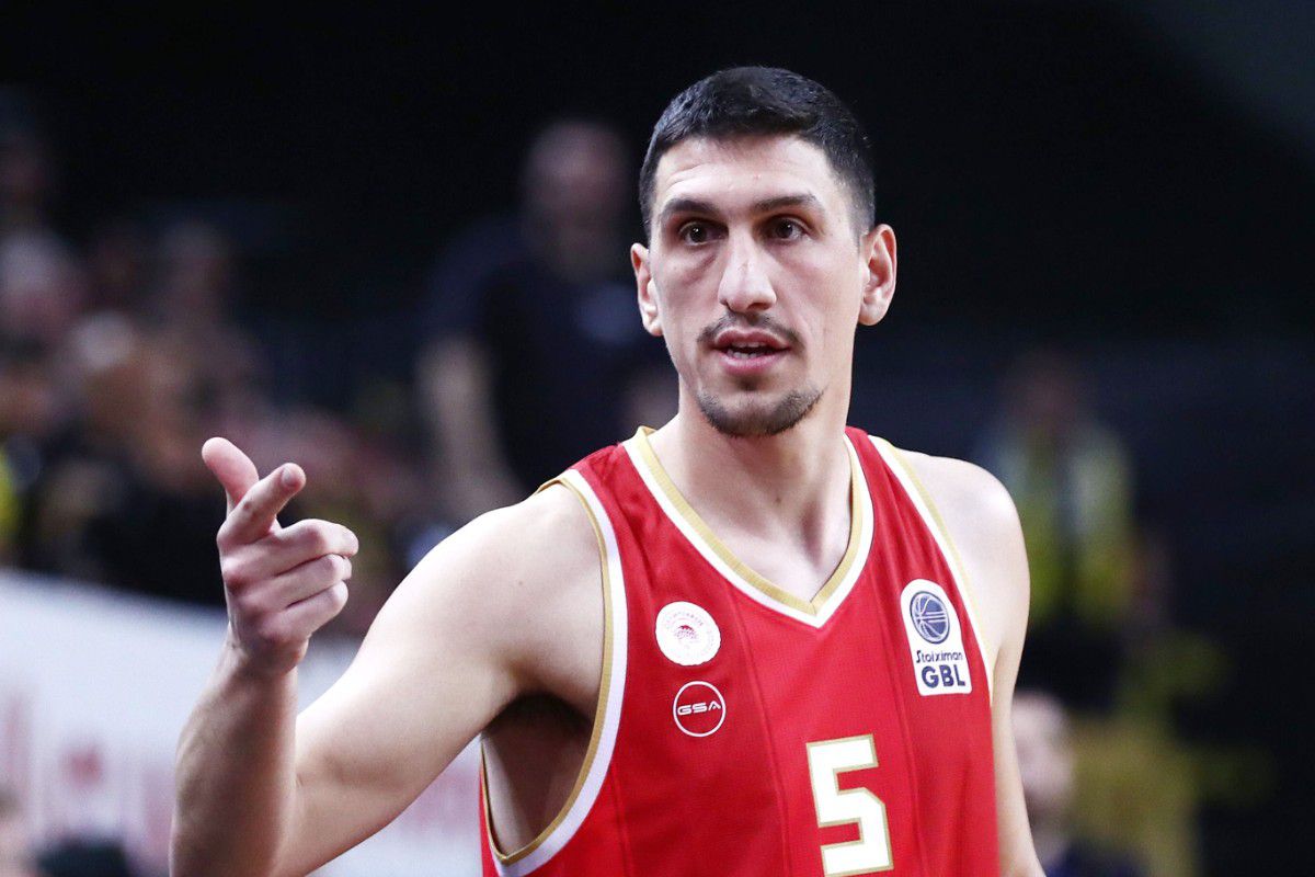 Θέλει τον Λαρεντζάκη ο Άρης!