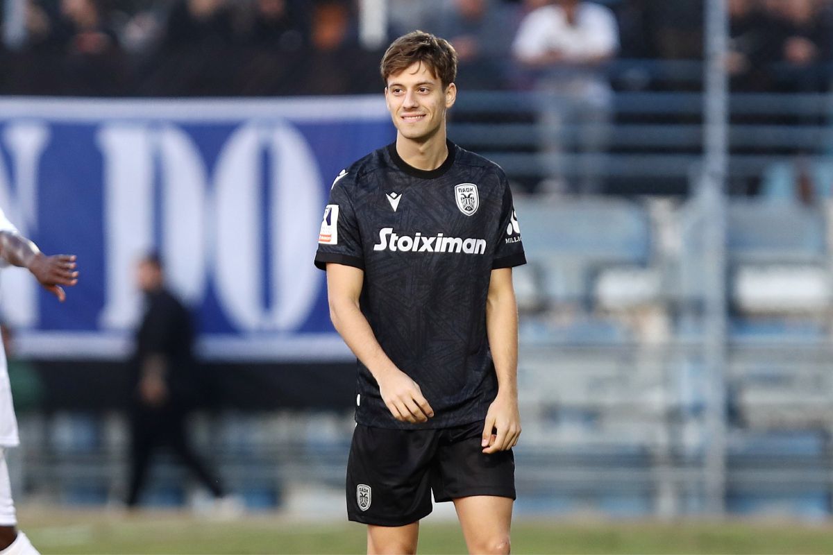 Μαχλάς: «Αν ο Κωστούλας κόστισε 40 εκατ. ευρώ, ο Κωνσταντέλιας αξίζει παραπάνω – Θα μπορούσε να παίξει στην Μπάρτσα»