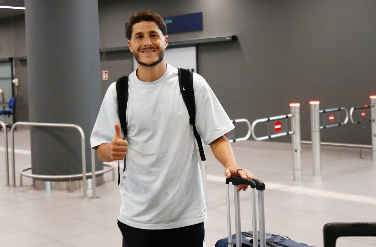 Έφτασε στη Θεσσαλονίκη και ο Τεχέρο για τον Άρη (pics)