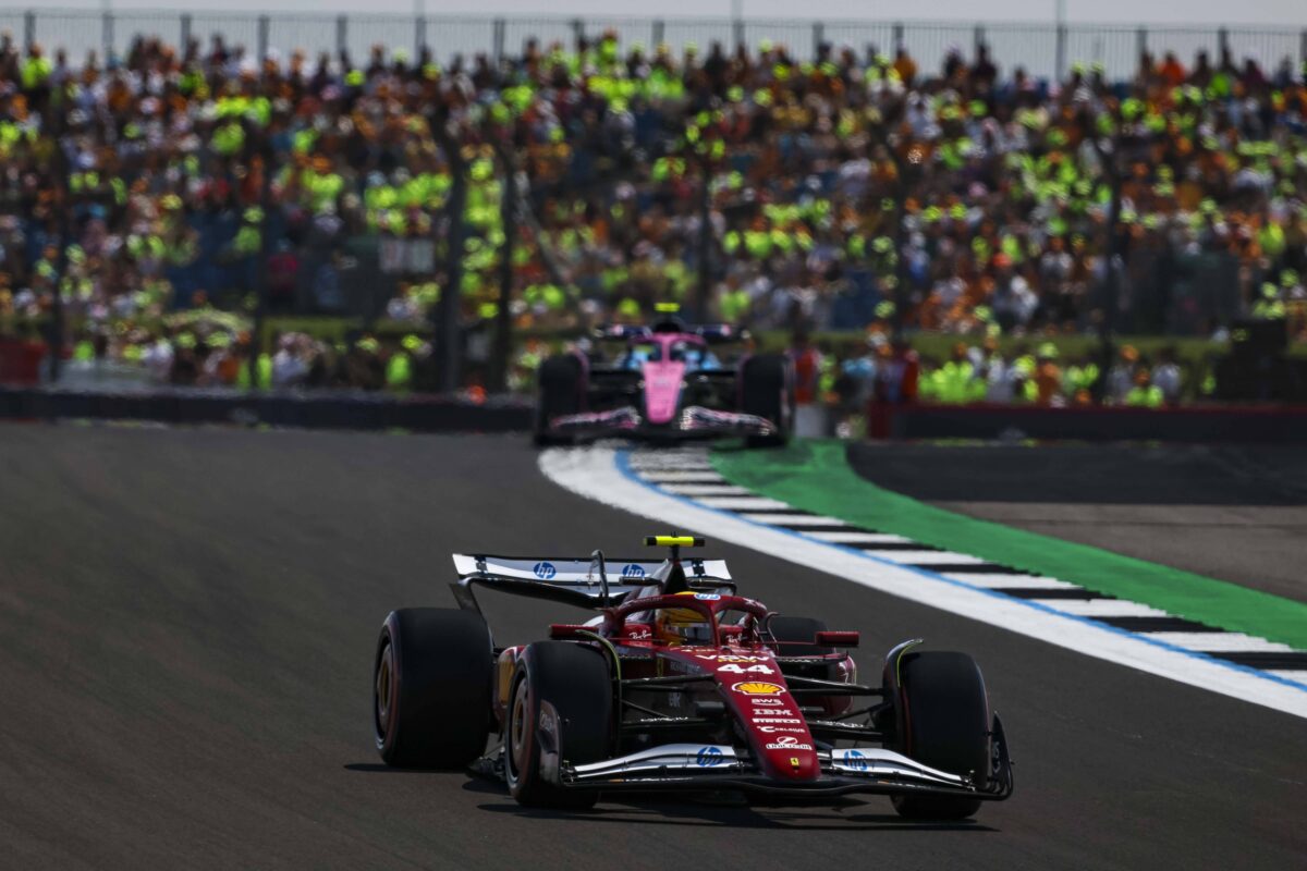 Ταχύτερος ο Χάμιλτον στο FP1 του Σίλβερστον