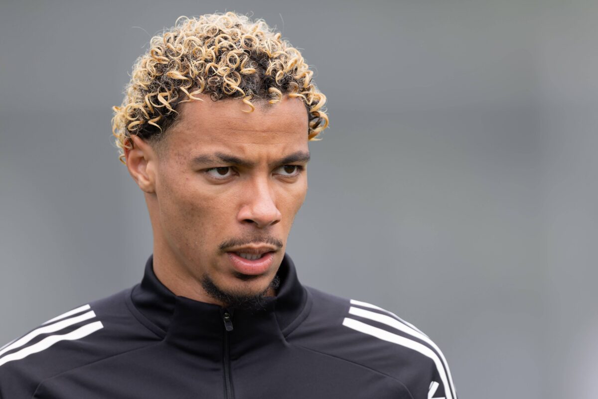 Η Άιντραχτ απέρριψε την πρώτη πρόταση της Λίβερπουλ για τον Εκιτικέ