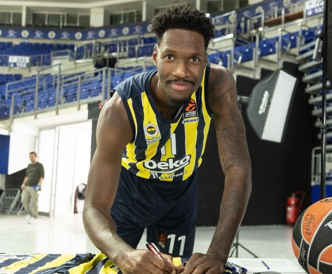 H Euroleague αποχαιρετά τον Νάιτζελ Χέιζ με ένα post… διπλής ανάγνωσης (pic)