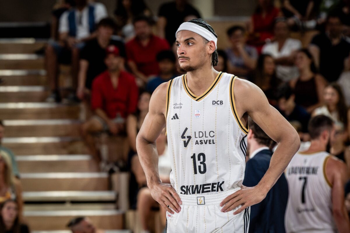 Στη Βαλένθια ο Νιλ Σακό