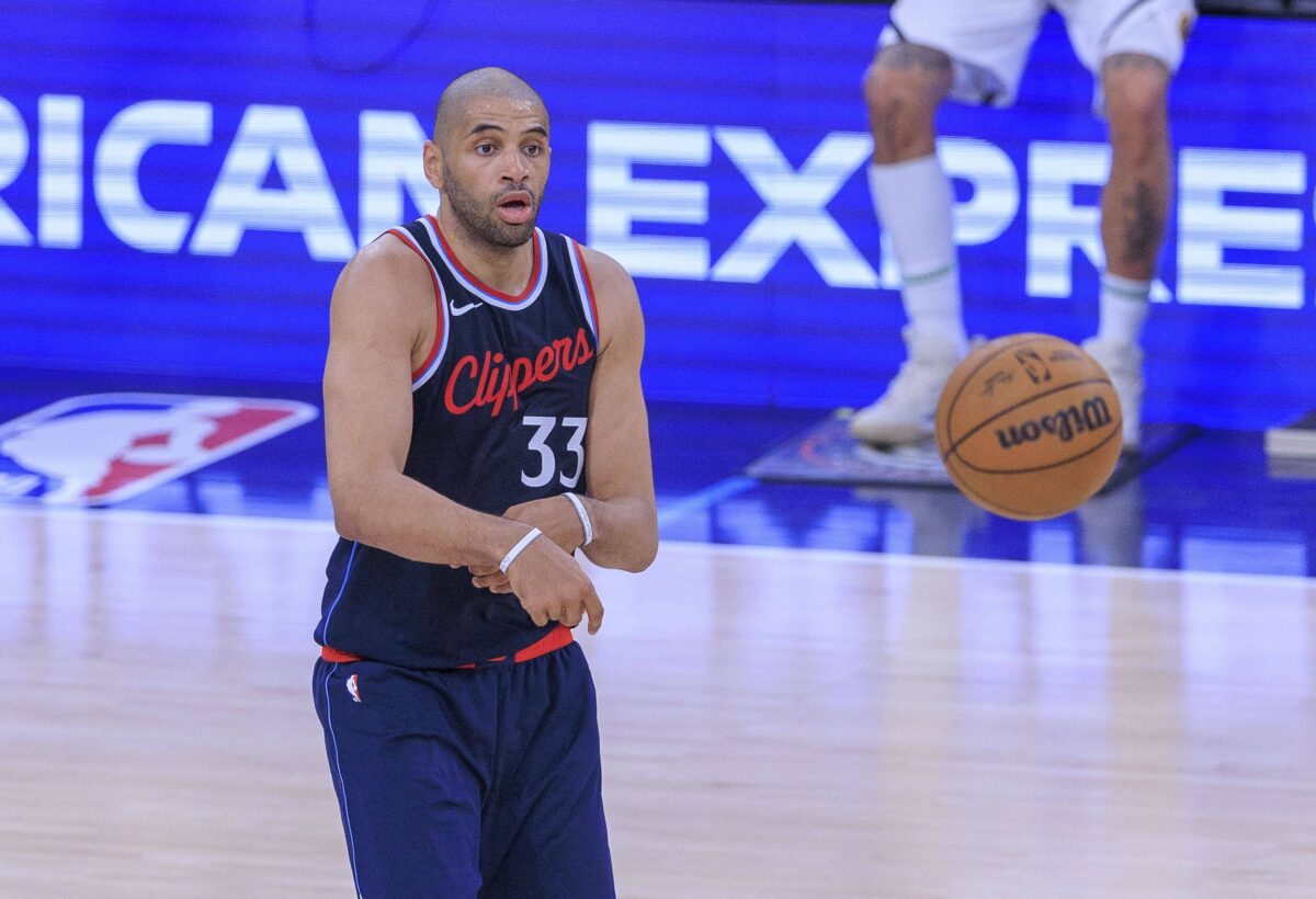 Ο Μπατούμ συνεχίζει στους Κλίπερς με νέο διετές συμβόλαιο