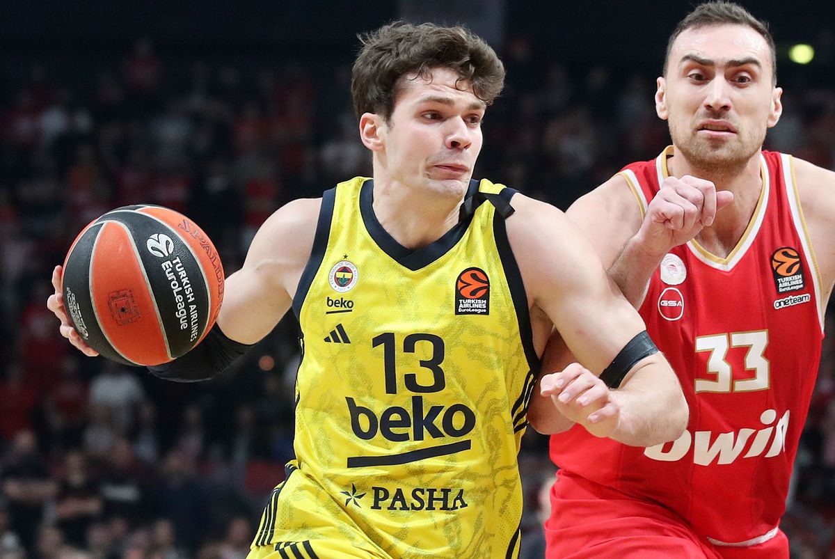 Ανατροπή: Ο Μπιμπέροβιτς είπε «όχι» στους Γκρίζλις και επέλεξε Φενέρμπαχτσε