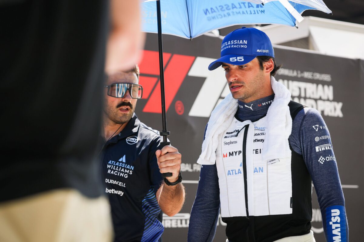 Ο Σάινθ δεν ενδιαφέρεται για τη θέση του Φερστάπεν στη Red Bull