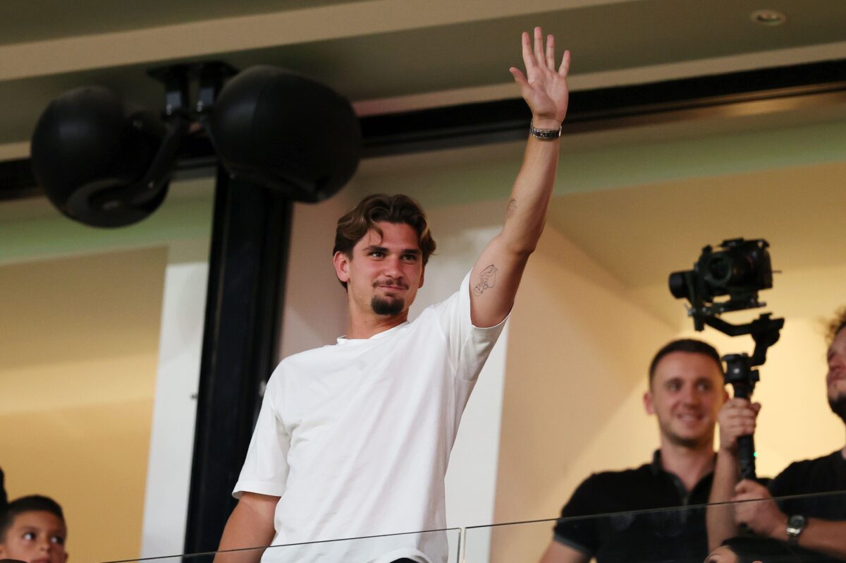 Ο Ράζβαν Μαρίν στην OPAP Arena για το ΑΕΚ – Χάποελ Μπερ Σεβά (pics)