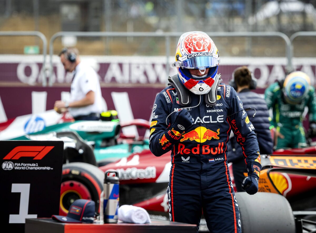 Φερστάπεν: «Δύσκολο να προβλέψω τι θα γίνει στον αγώνα, φοβερή πίστα το Σίλβερστον»