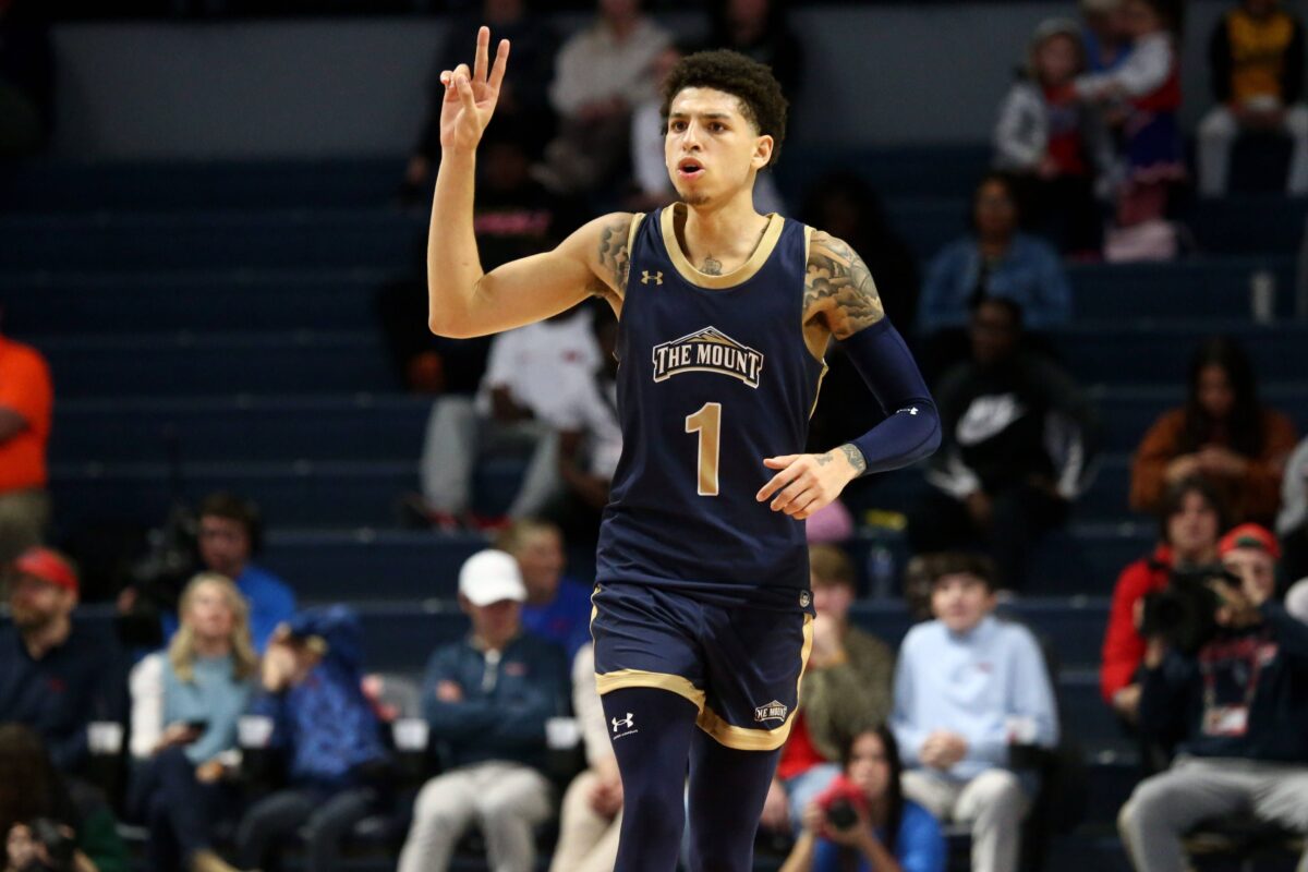 Στο Λαύριο ο Ντακότα Λέφιου