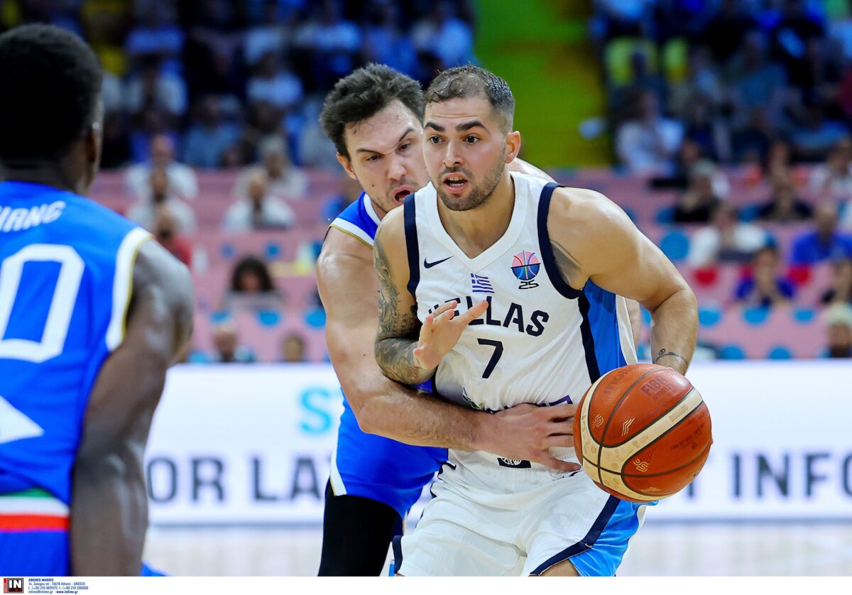 Τολιόπουλος: «Η πρεμιέρα πάντα έχει πολύ άγχος – Σε κάθε ματς να είναι έτσι το γήπεδο»