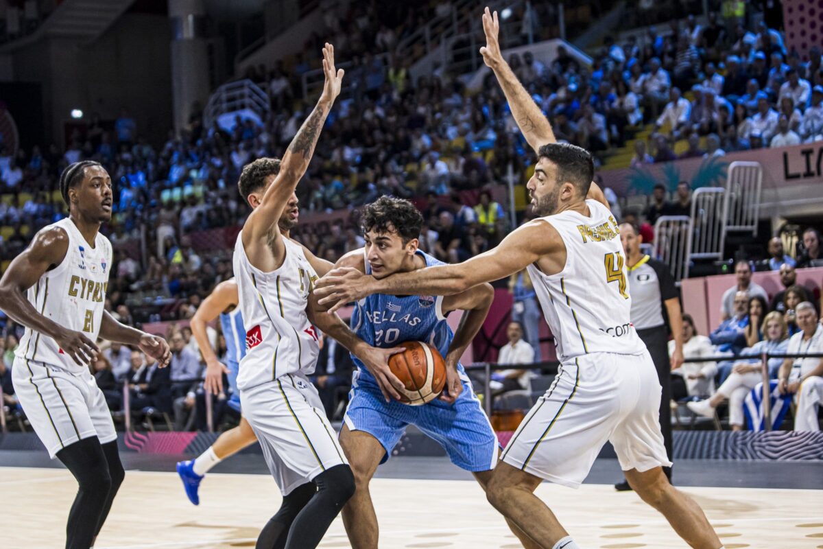 Σαμοντούροφ: «Ήμουν ανυπόμονος να παίξω με την Εθνική – Να είμαστε έτοιμοι με τη Γεωργία»