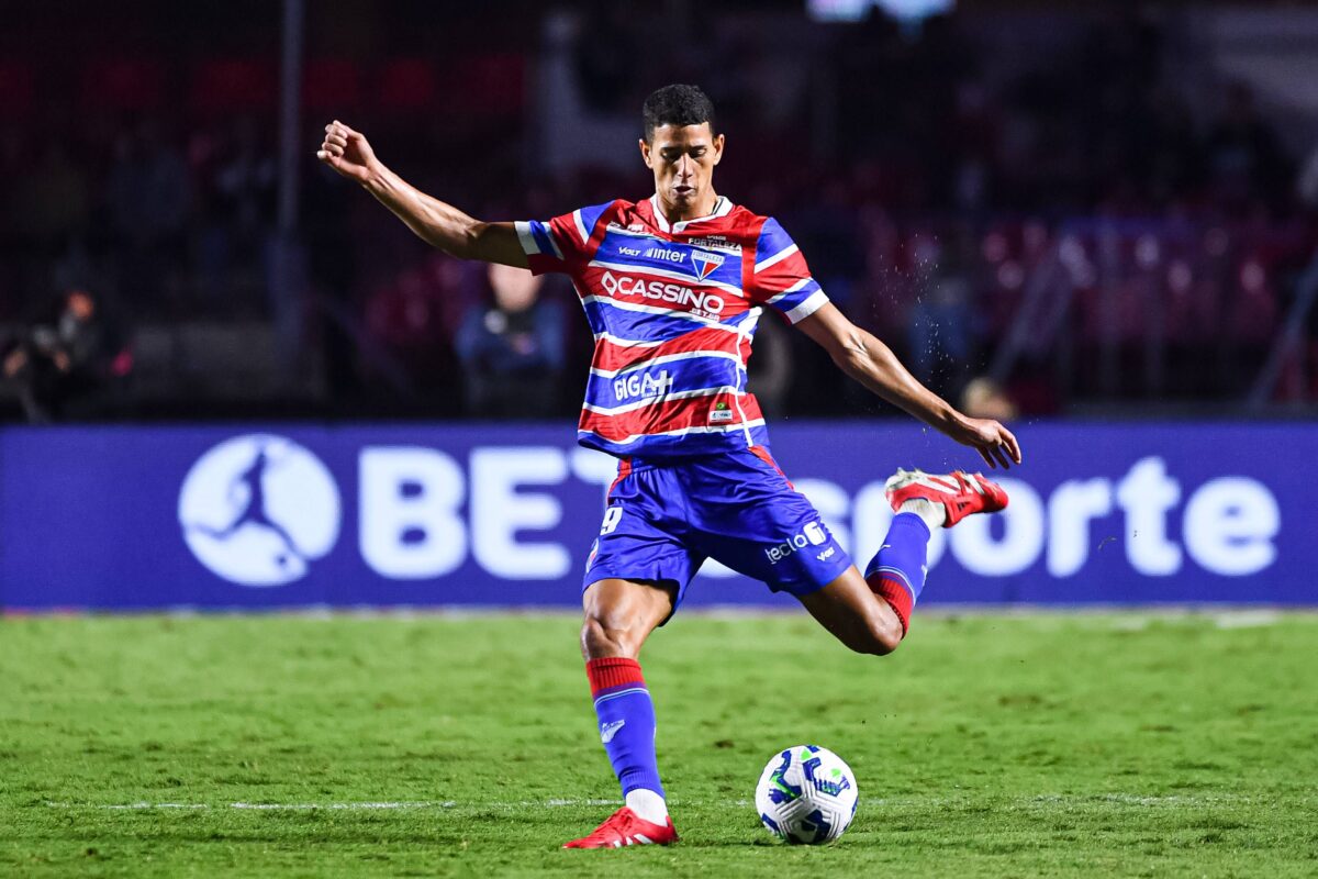 «Ο Ολυμπιακός ανεβάζει την προσφορά για τον Μάντσα»