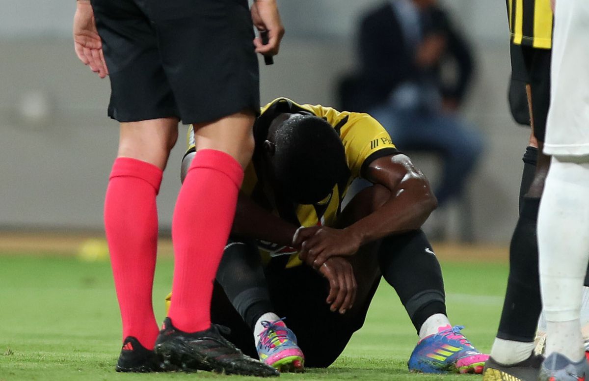 Βγήκε αναγκαστική αλλαγή ο Ζίνι και δάκρυσε – Ανησυχία στην ΑΕΚ για τη ρεβάνς με την Άντερλεχτ