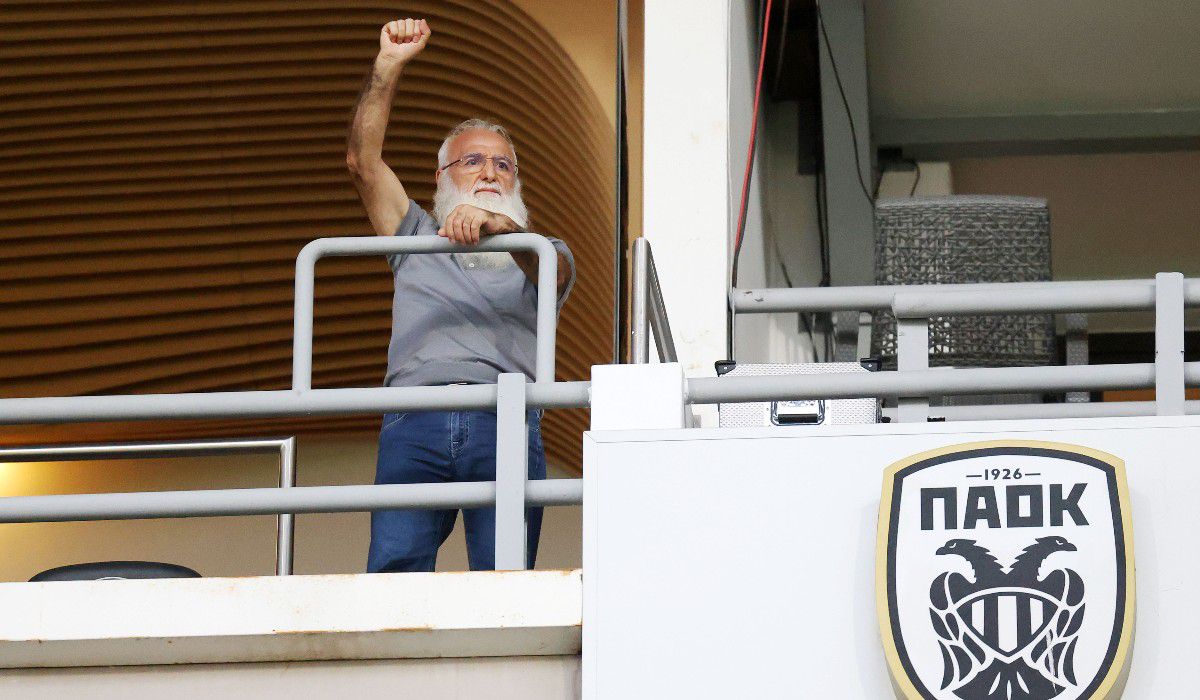 Η υψωμένη γροθιά και ο… τελικός